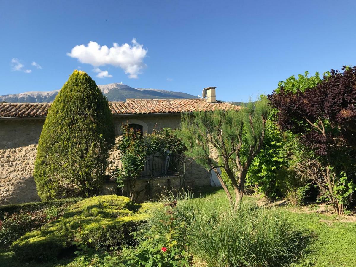 Отель La Clue/ Le Jas Du Ventoux Plaisians Экстерьер фото