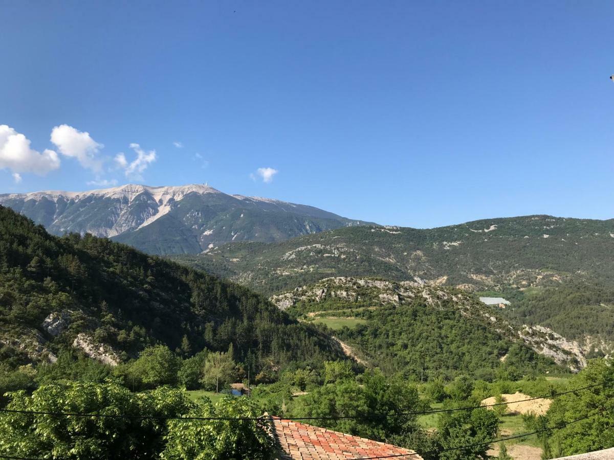 Отель La Clue/ Le Jas Du Ventoux Plaisians Экстерьер фото