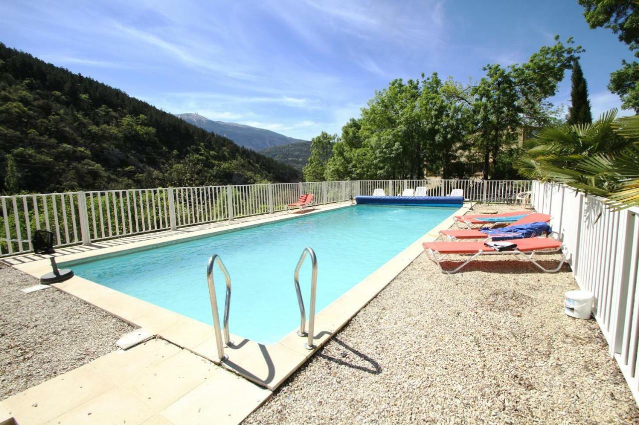 Отель La Clue/ Le Jas Du Ventoux Plaisians Экстерьер фото