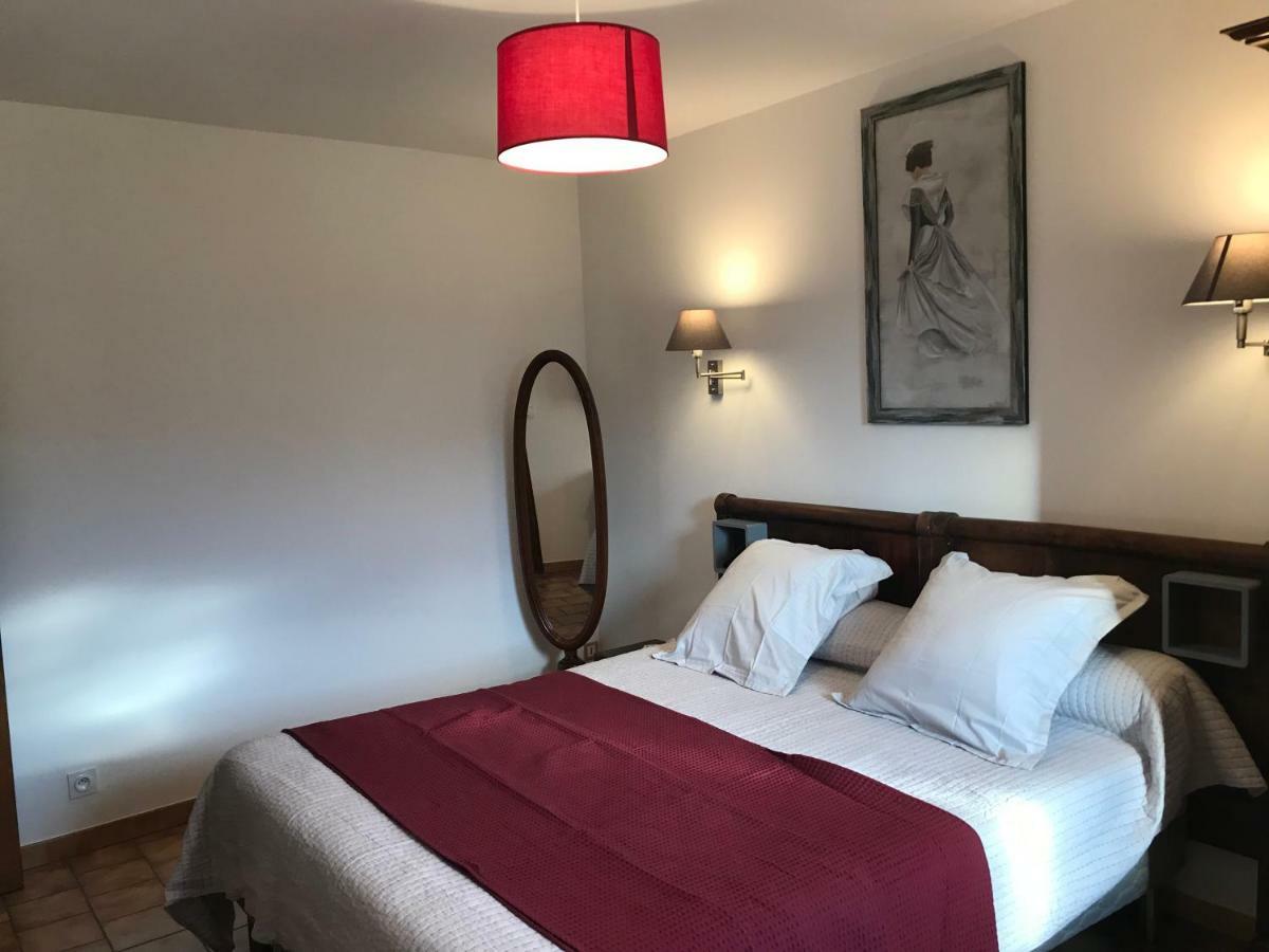 Отель La Clue/ Le Jas Du Ventoux Plaisians Экстерьер фото