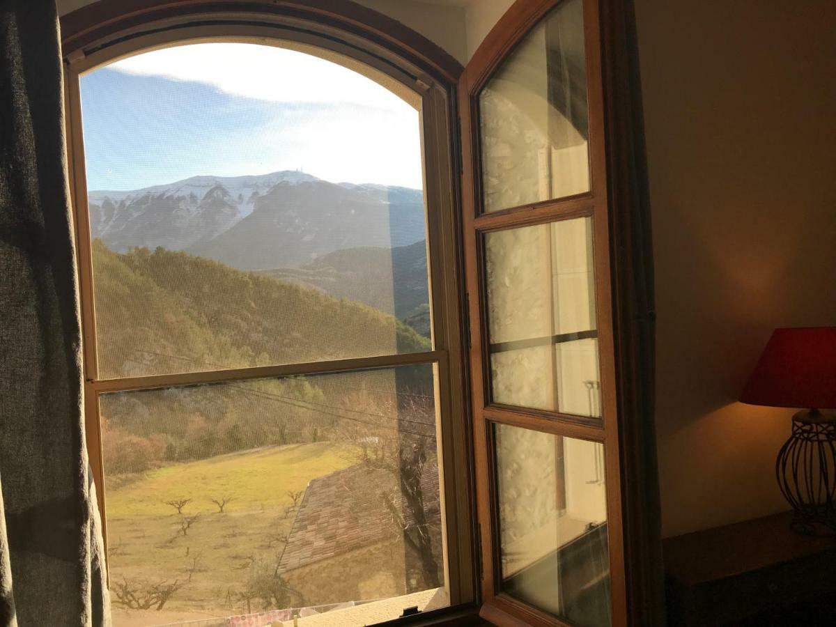 Отель La Clue/ Le Jas Du Ventoux Plaisians Экстерьер фото